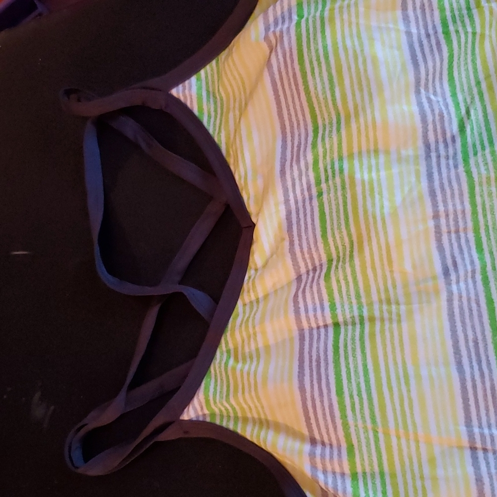 Workout Top - Picture 2 of 5